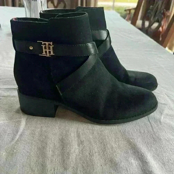 Tommy Hilfiger black booties 9. Brand new never worn. 2” heel. Gold accents - Picture 3 of 15